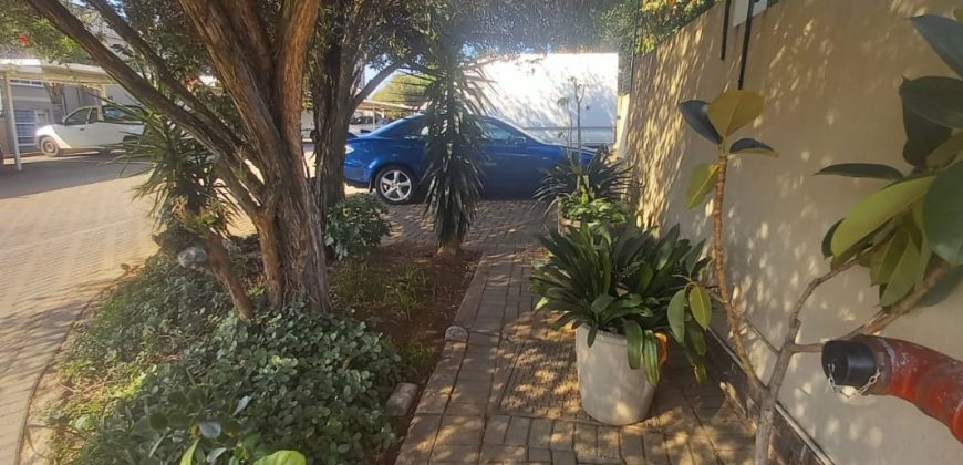 A place of paradise in your hands