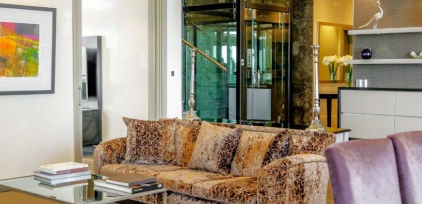 Feel on top of the world with this penthouse located in  DaVinci Hotel Sandton.