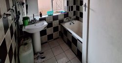 Immaculate 2 Bedroom apartment for Sale in Cyrildene.