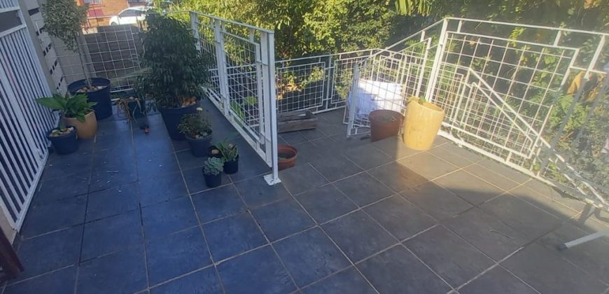 A place of paradise in your hands