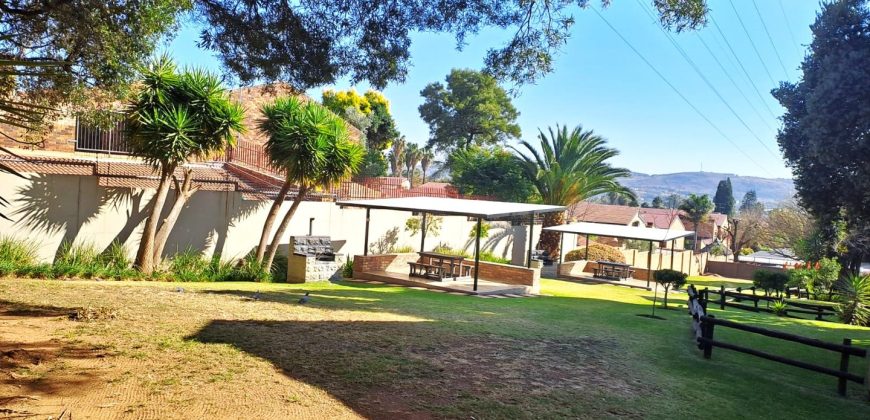 Welcome to this delightful 2-bedroom apartment, a perfect blend of modern convenience and tranquil living.