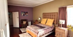 Secure and spacious 2 Bedroom Apartment in Cyrildene