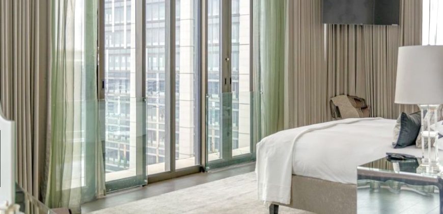 Feel on top of the world with this penthouse located in  DaVinci Hotel Sandton.