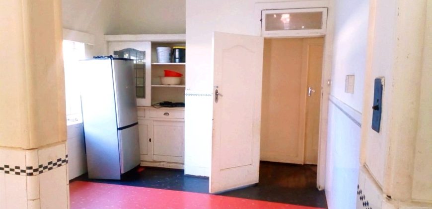 Calling All Investors to this Multi- Tenanted House with 3 Studio Apartments.