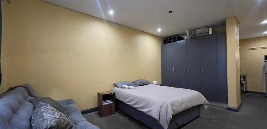 Stylish Bachelor Unit in the Heart of Maboneng
