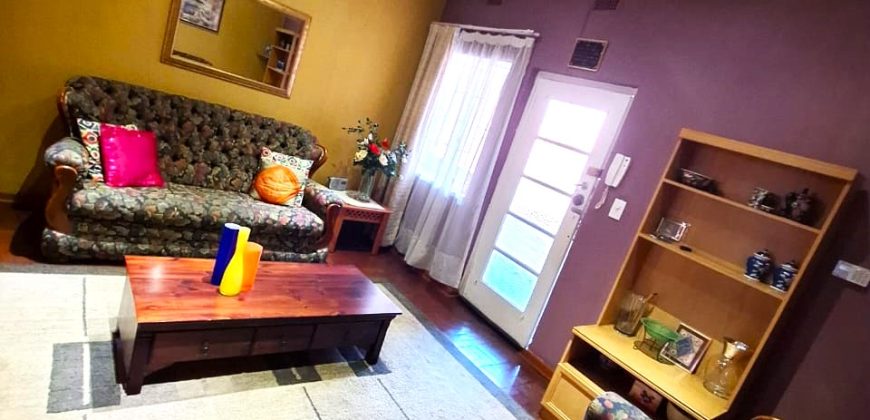 Secure and spacious 2 Bedroom Apartment in Cyrildene