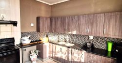 Secure and spacious 2 Bedroom Apartment in Cyrildene