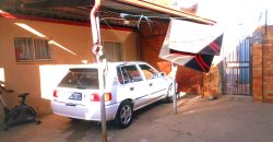 Calling All Investors to this Multi- Tenanted House with 3 Studio Apartments.