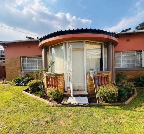 Family Living or Ideal Investment Property