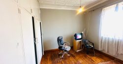 Comfortable living in Kensington.