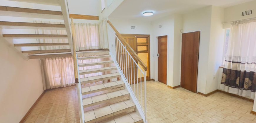 Six-Bedroom Duplex for Sale in a Secure Boom-Off Complex, Klippoortje Agricultural Lots, Germiston