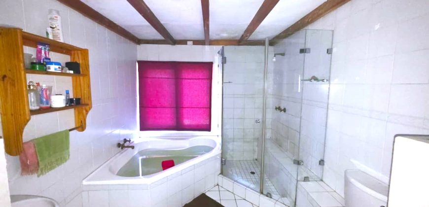 Comfortable family living or investment potential in Kensington.