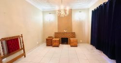 Family home with cottage in Kensington