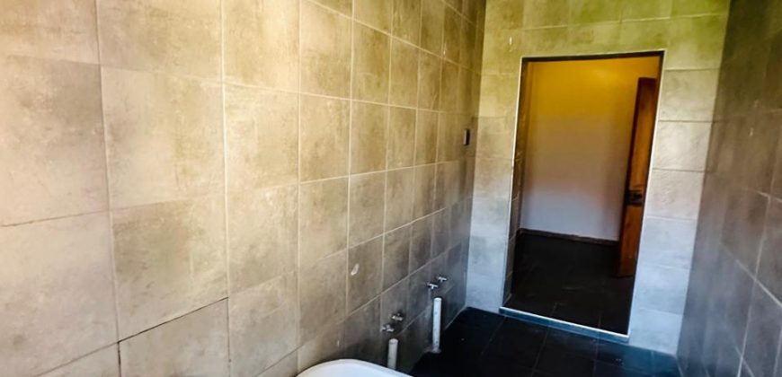 Comfortable living in Kensington.