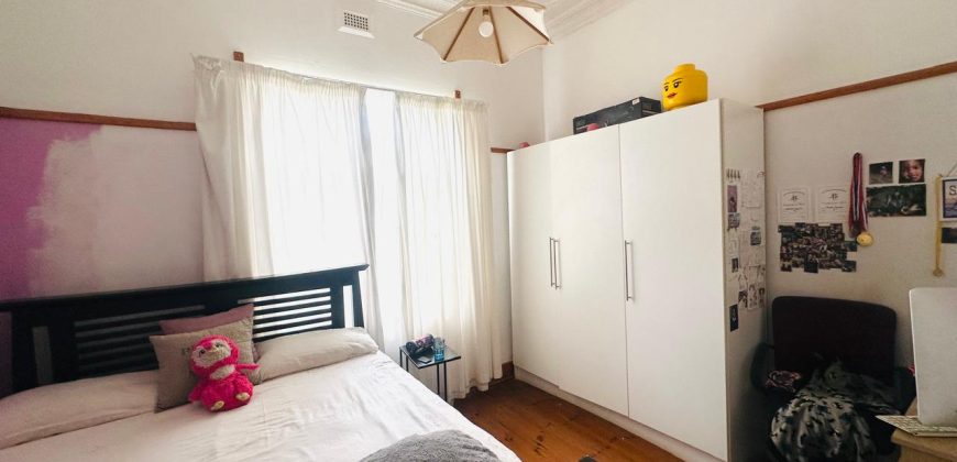 Summer cool Home with Cottage & Pool