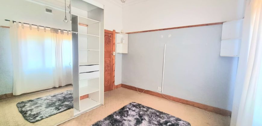 Spacious Family Home with Pool & Cottage