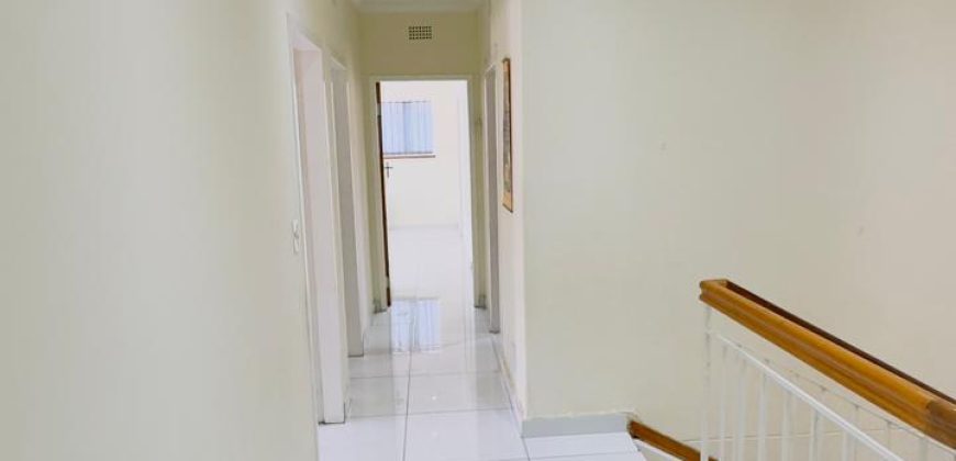 Six-Bedroom Duplex for Sale in a Secure Boom-Off Complex, Klippoortje Agricultural Lots, Germiston