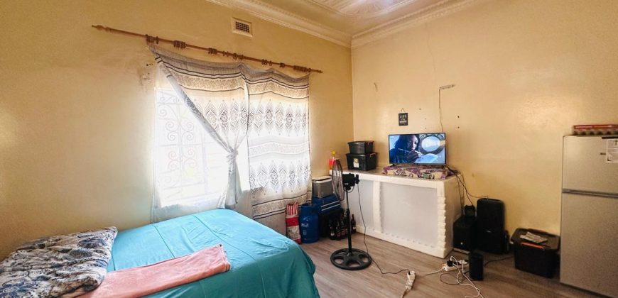 Family Living or Ideal Investment Property