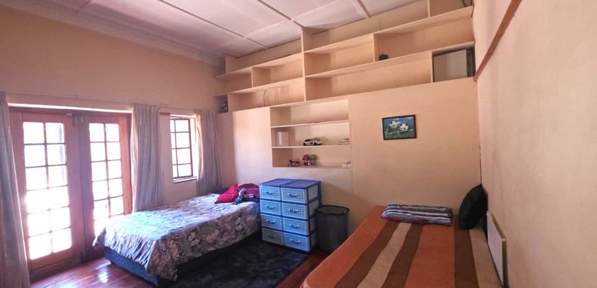 Comfortable family living or investment potential in Kensington.