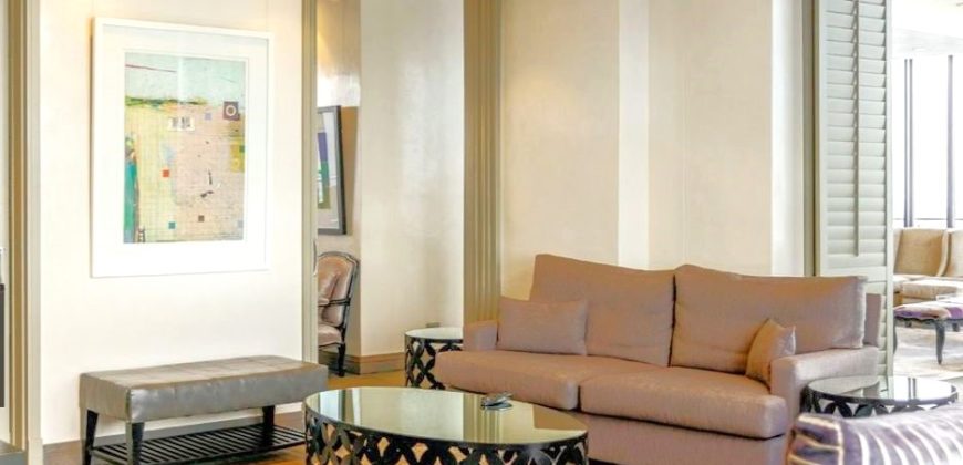 Feel on top of the world with this penthouse located in  DaVinci Hotel Sandton.