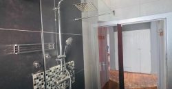 Comfortable living in Kensington.