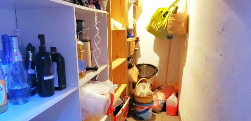 Absolutely spotless, charming and magnificent family home in Bruma.