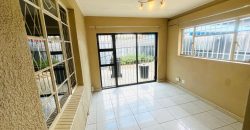 Family home with cottage in Kensington