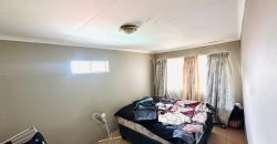 Family living with income potential in Homestead