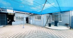 Family home with cottage in Kensington