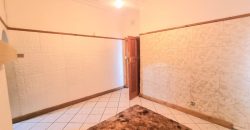 Spacious Family Home with Pool & Cottage