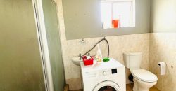 Family living with income potential in Homestead