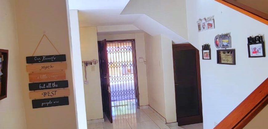 Absolutely spotless, charming and magnificent family home in Bruma.