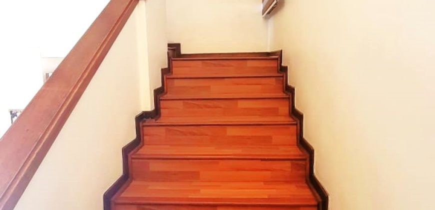 Absolutely spotless, charming and magnificent family home in Bruma.