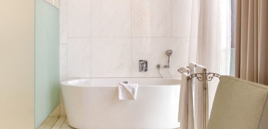 Feel on top of the world with this penthouse located in  DaVinci Hotel Sandton.