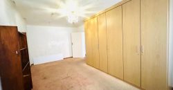 Family home with cottage in Kensington