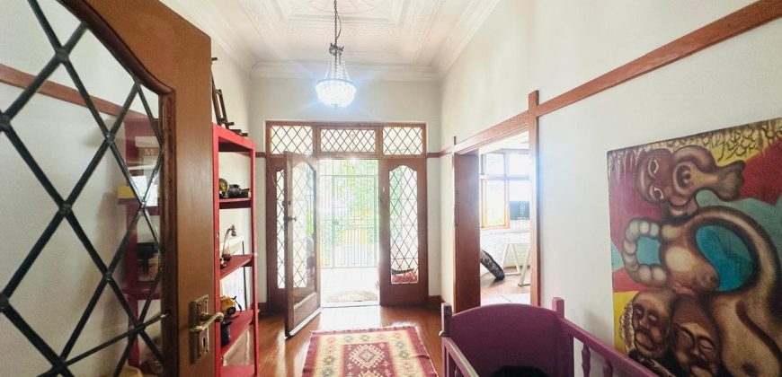 Summer cool Home with Cottage & Pool