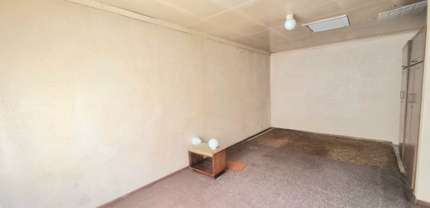 Spacious Family Home with Pool & Cottage