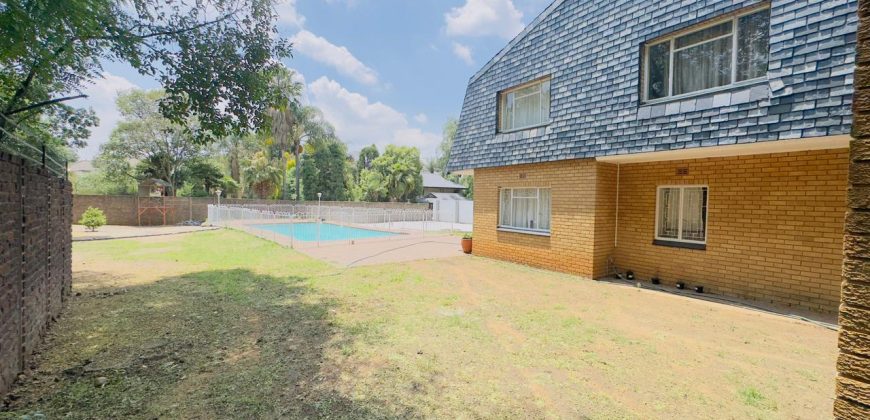 Six-Bedroom Duplex for Sale in a Secure Boom-Off Complex, Klippoortje Agricultural Lots, Germiston