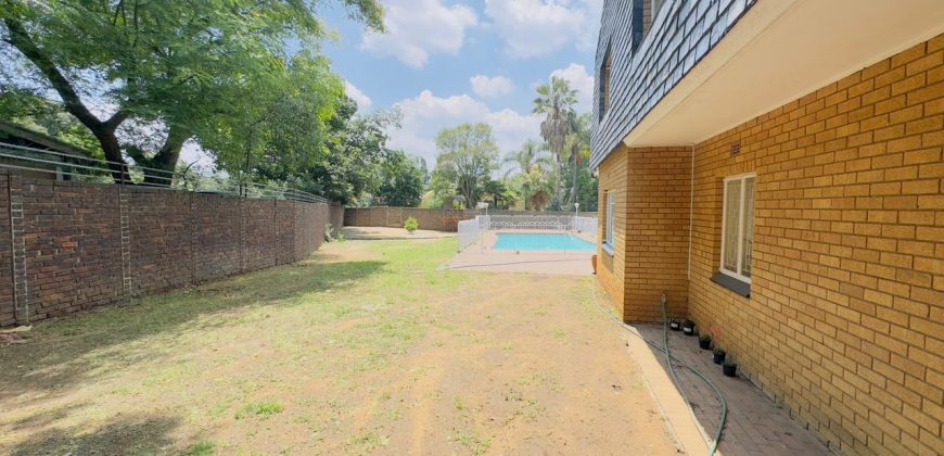Six-Bedroom Duplex for Sale in a Secure Boom-Off Complex, Klippoortje Agricultural Lots, Germiston