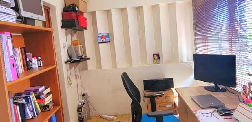 Absolutely spotless, charming and magnificent family home in Bruma.