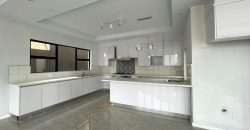 Delightful and sophisticated cluster in Bedfordview.