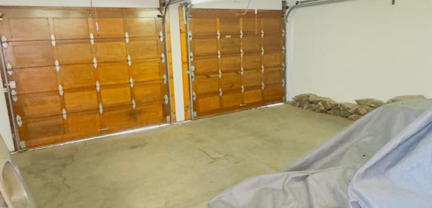 Six-Bedroom Duplex for Sale in a Secure Boom-Off Complex, Klippoortje Agricultural Lots, Germiston