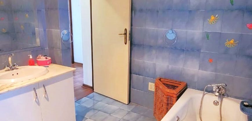 Absolutely spotless, charming and magnificent family home in Bruma.