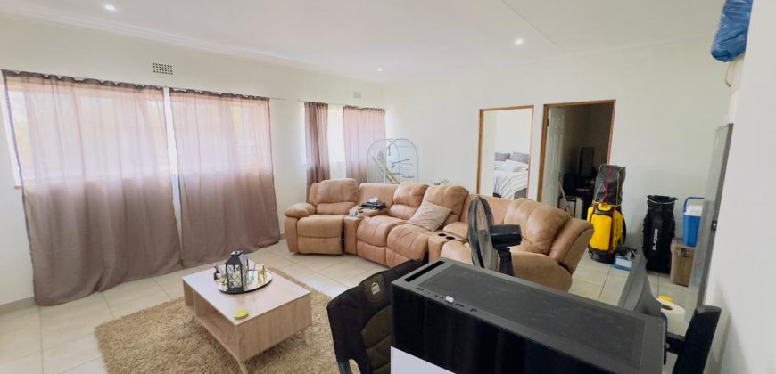 Six-Bedroom Duplex for Sale in a Secure Boom-Off Complex, Klippoortje Agricultural Lots, Germiston