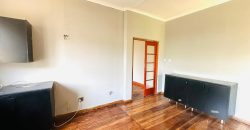 Comfortable living in Kensington.