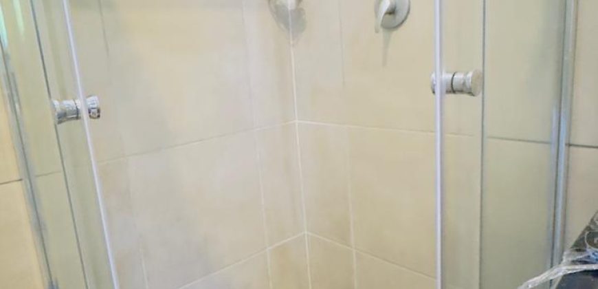 Six-Bedroom Duplex for Sale in a Secure Boom-Off Complex, Klippoortje Agricultural Lots, Germiston