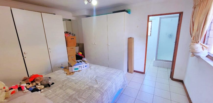 Absolutely spotless, charming and magnificent family home in Bruma.