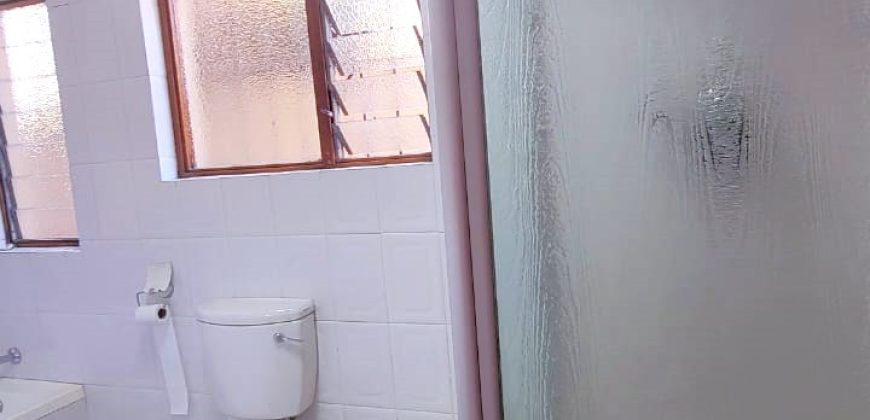 Absolutely spotless, charming and magnificent family home in Bruma.