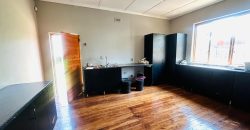 Comfortable living in Kensington.