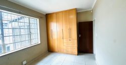 Family home with cottage in Kensington